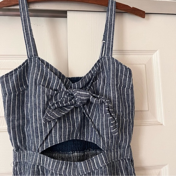 Abercrombie and Fitch Jumpsuit Pinstripe Denim with Cutout Cotton & Linen Blend - Picture 5 of 6